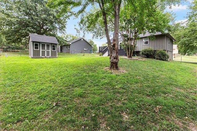 8209 NW 79th Terrace, Kansas City, MO 64152