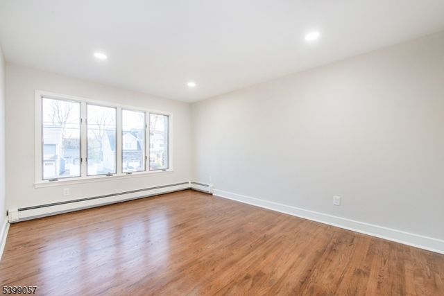 19 Park Dr, Livingston Twp., NJ 07039