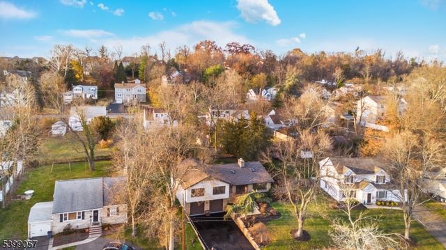 19 Park Dr, Livingston Twp., NJ 07039