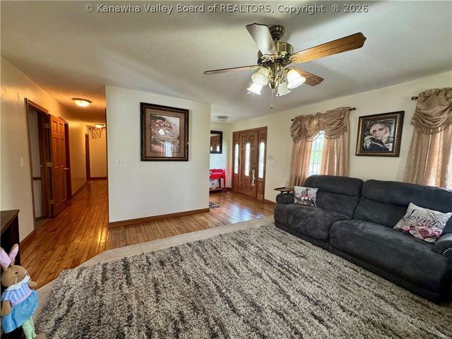 18 Antioch Road, Red House, WV 25168