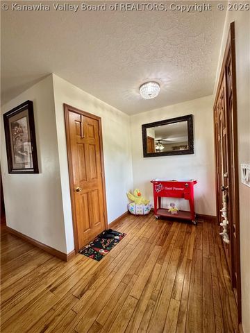 18 Antioch Road, Red House, WV 25168
