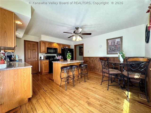 18 Antioch Road, Red House, WV 25168