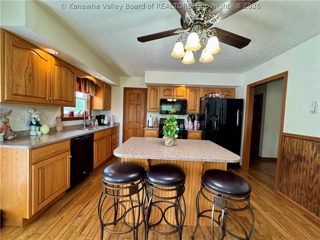 18 Antioch Road, Red House, WV 25168