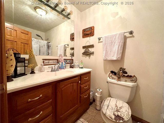 18 Antioch Road, Red House, WV 25168