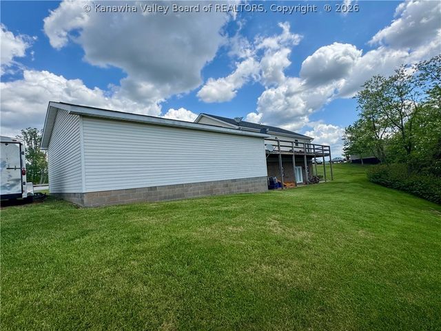 18 Antioch Road, Red House, WV 25168