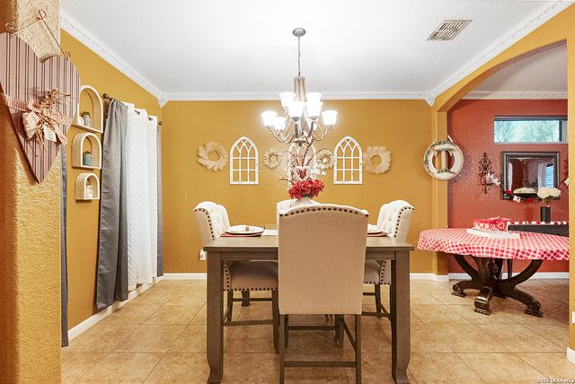 2219 Muuga, San Antonio, TX 78251