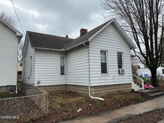 1404 Greenwood Avenue, Toledo, OH 43605