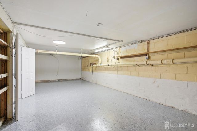11 Indiana Court B, Old Bridge, NJ 07747