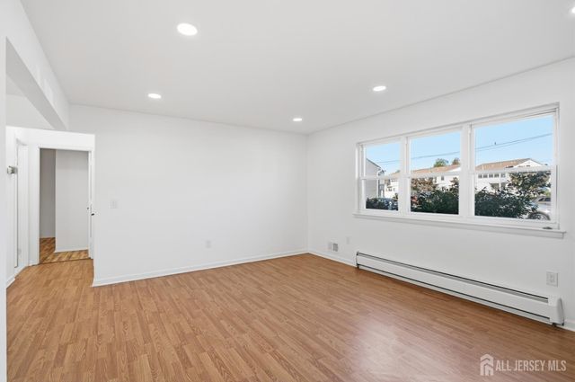 11 Indiana Court B, Old Bridge, NJ 07747