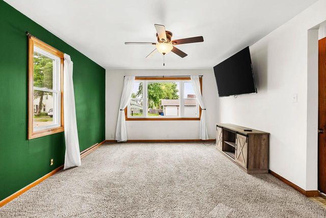 116 E LAW STREET, New London, WI 54961