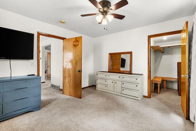 116 E LAW STREET, New London, WI 54961