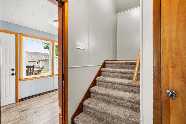 116 E LAW STREET, New London, WI 54961