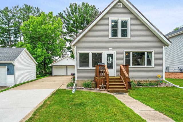 116 E LAW STREET, New London, WI 54961
