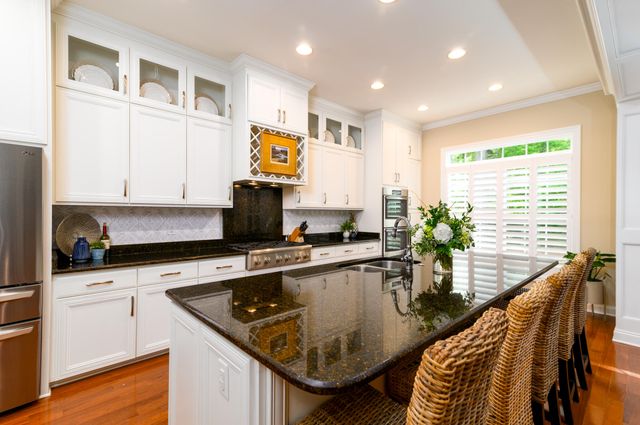 5551 Crescent View Drive, North Charleston, SC 29420
