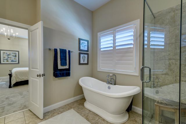 5551 Crescent View Drive, North Charleston, SC 29420