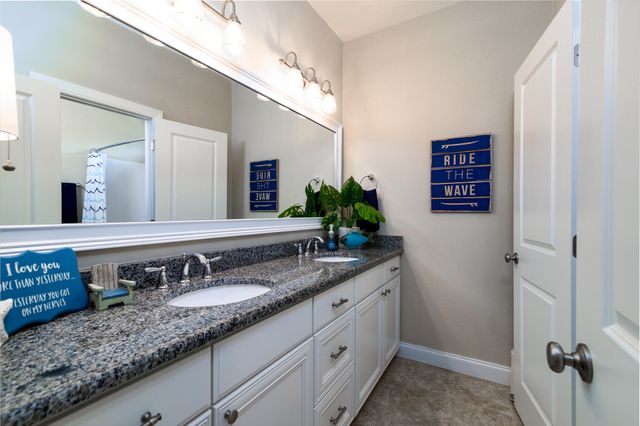 5551 Crescent View Drive, North Charleston, SC 29420