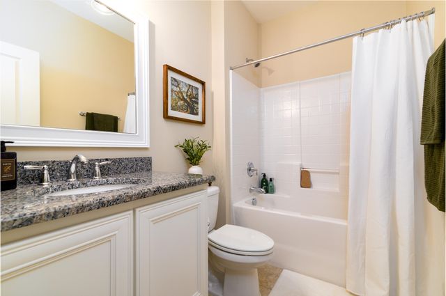 5551 Crescent View Drive, North Charleston, SC 29420