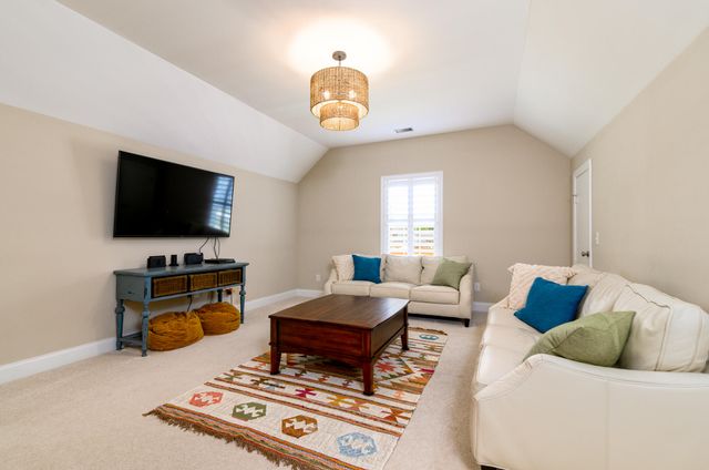 5551 Crescent View Drive, North Charleston, SC 29420