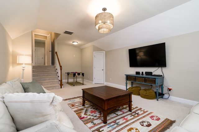 5551 Crescent View Drive, North Charleston, SC 29420