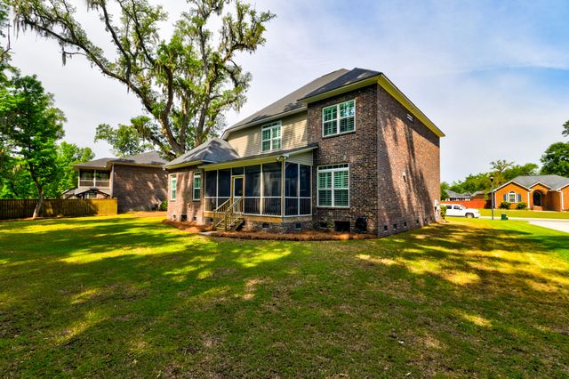 5551 Crescent View Drive, North Charleston, SC 29420