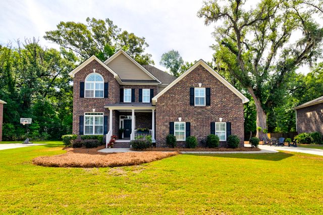 5551 Crescent View Drive, North Charleston, SC 29420