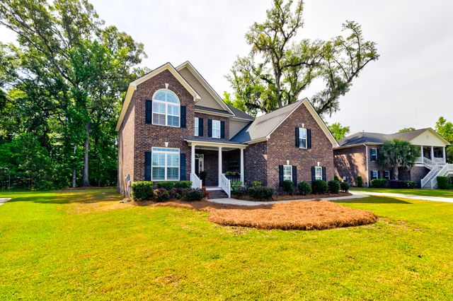 5551 Crescent View Drive, North Charleston, SC 29420