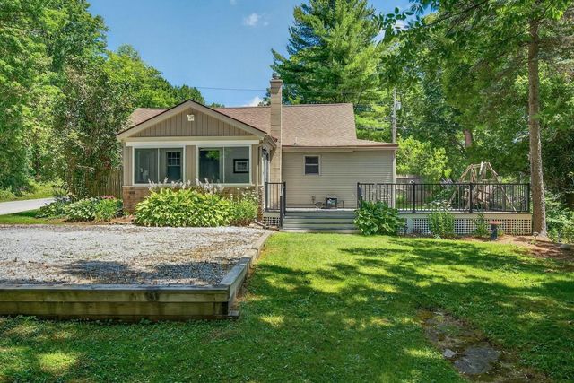 1420 Gorge Road, Clarendon, VT 05759
