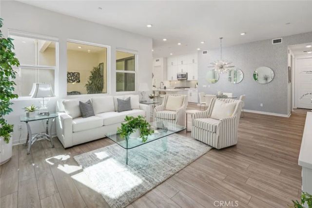 27467 Mercantile Court, Valencia, CA 91381