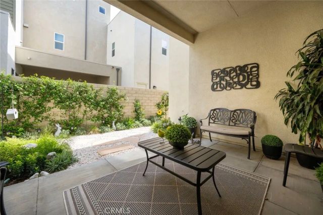 27467 Mercantile Court, Valencia, CA 91381