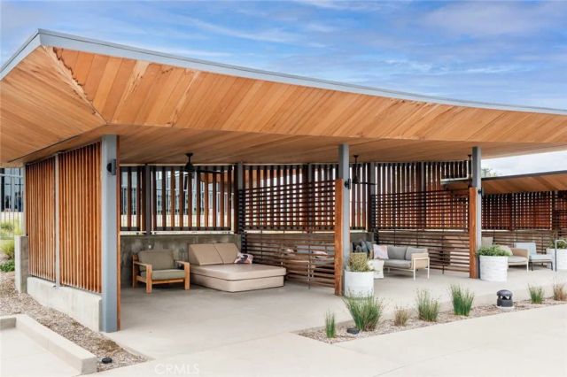 27467 Mercantile Court, Valencia, CA 91381