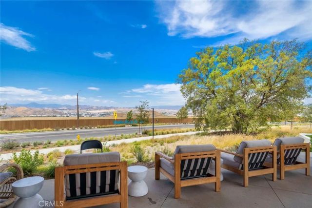 27467 Mercantile Court, Valencia, CA 91381