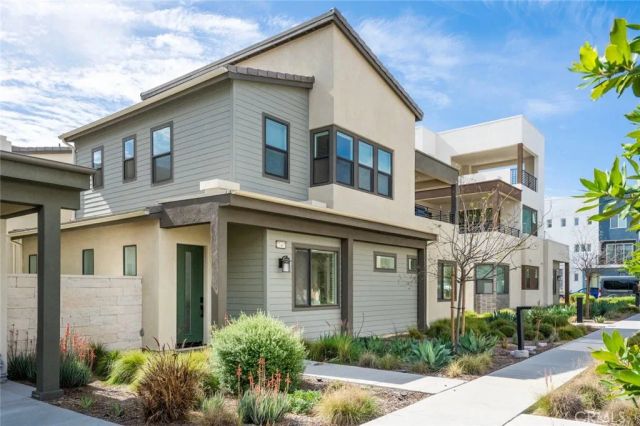 27467 Mercantile Court, Valencia, CA 91381