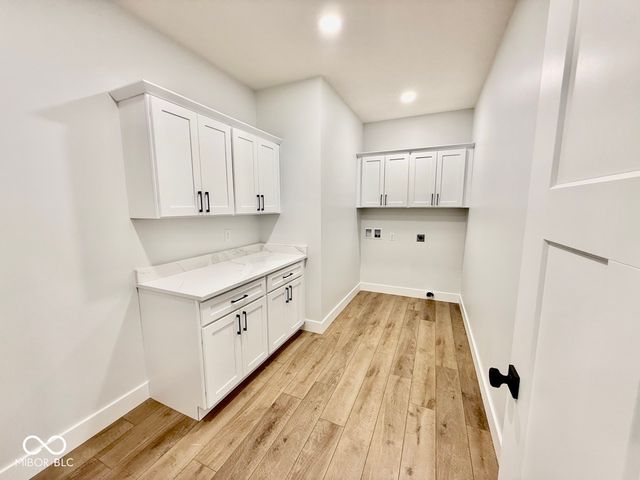 2546 Birchwood Lane, Terre Haute, IN 47803