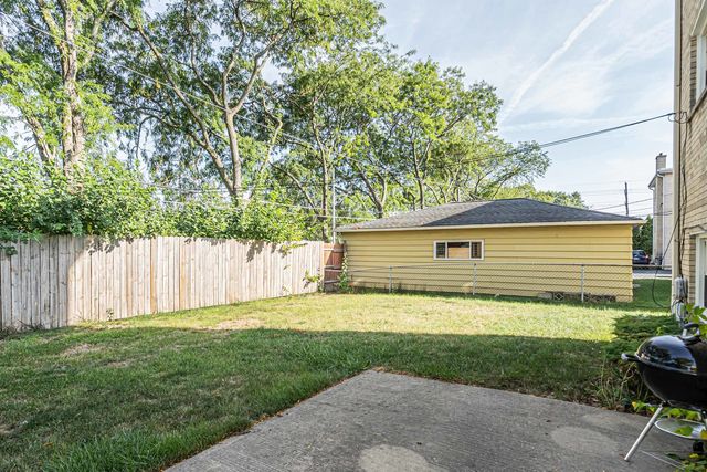 512 W Ida Court 2, Mount Prospect, IL 60056