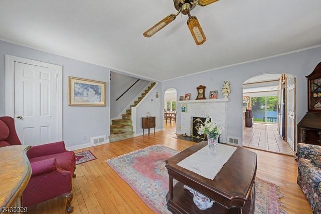 55 Intervale Rd, Parsippany-troy Hills Twp., NJ 07005