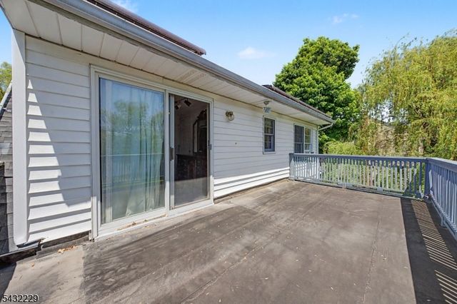 55 Intervale Rd, Parsippany-troy Hills Twp., NJ 07005