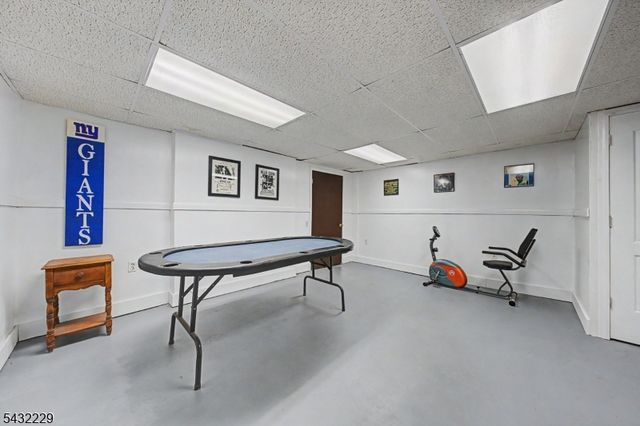 55 Intervale Rd, Parsippany-troy Hills Twp., NJ 07005