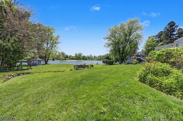 55 Intervale Rd, Parsippany-troy Hills Twp., NJ 07005