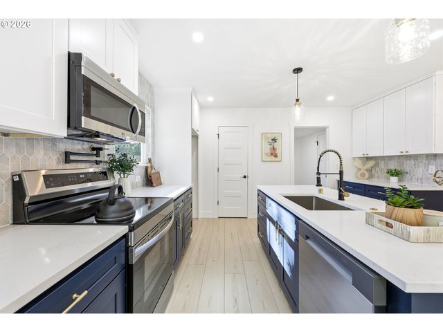 3100 Q St, Vancouver, WA 98663