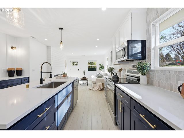 3100 Q St, Vancouver, WA 98663