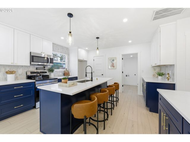 3100 Q St, Vancouver, WA 98663