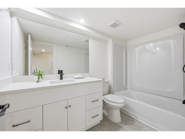 3100 Q St, Vancouver, WA 98663