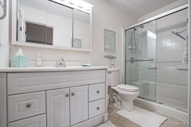 126 Chapel Hill Drive, Fairfield, OH 45014