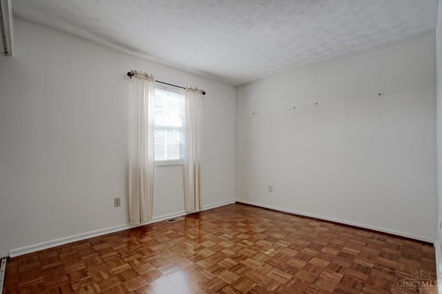 126 Chapel Hill Drive, Fairfield, OH 45014