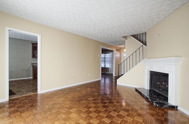 126 Chapel Hill Drive, Fairfield, OH 45014