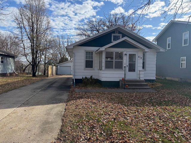 412 Angel Avenue SW, Watertown, MN 55388
