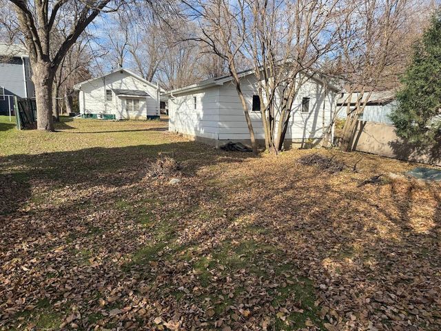 412 Angel Avenue SW, Watertown, MN 55388