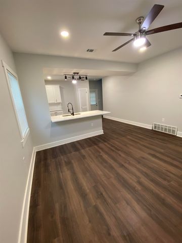 576 N CLAYBROOK ST, Memphis, TN 38104