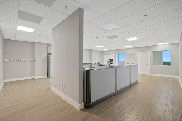 12550 Biscayne Blvd 902, North Miami, FL 33181