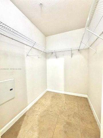 3417 W 80th St 108, Hialeah, FL 33018